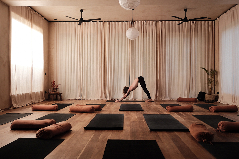 Flowground - Your Retreat Home - Sri Lanka - Indoor Shala5 1 1