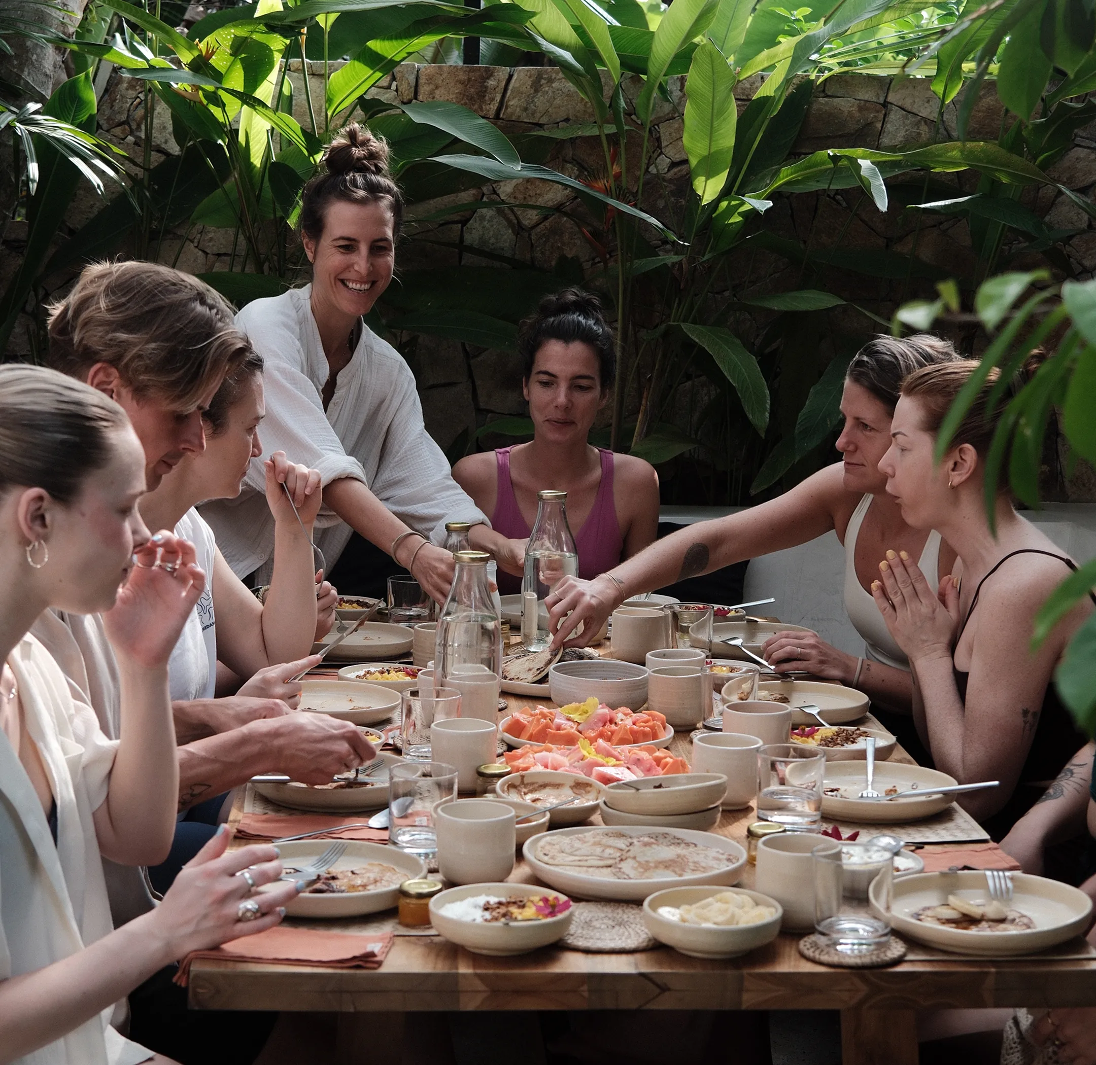 breakfast-group-2160